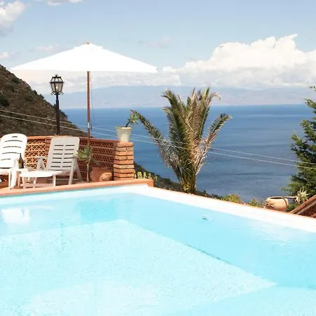 Casa Dei Sogni 3* تاورمينا